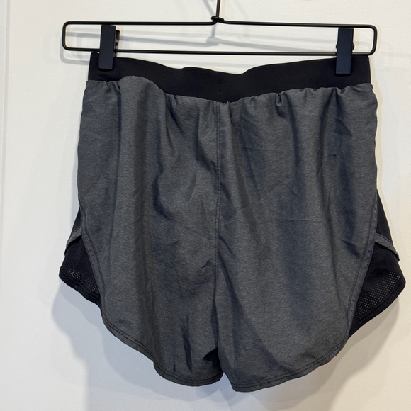 Under armor running shorts - Picture 2 of 13